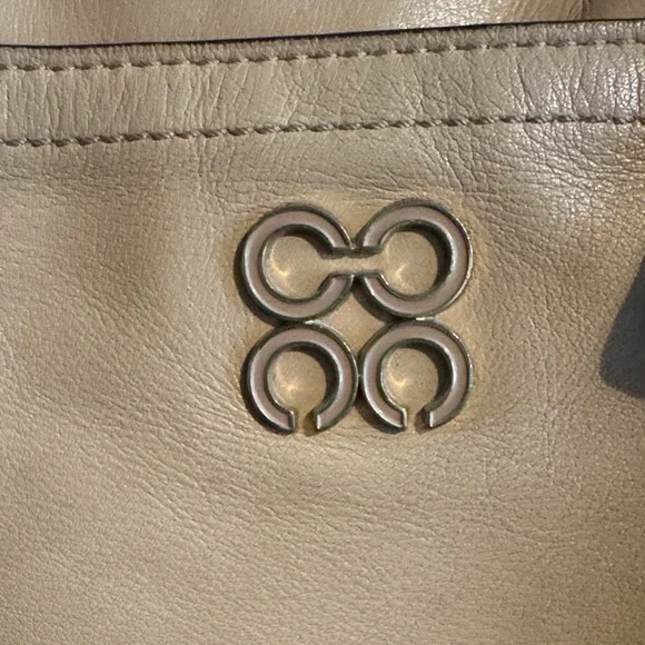 Rehab Coach Tan Leather Tote Bag - Picture 2 of 16